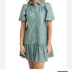 Green Short Sleeve Dress